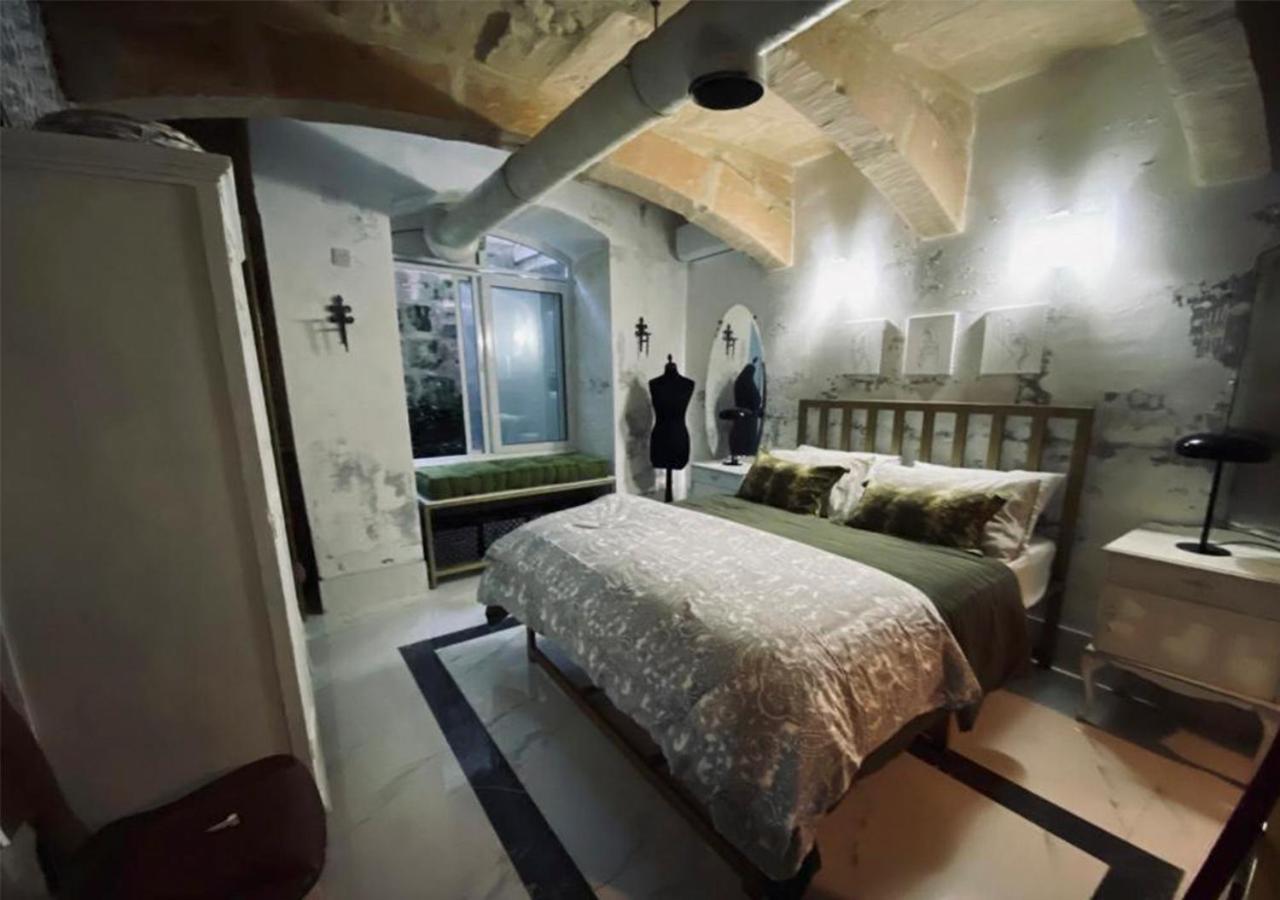 Charming Townhouse Prime Area Valletta Apartman Kültér fotó