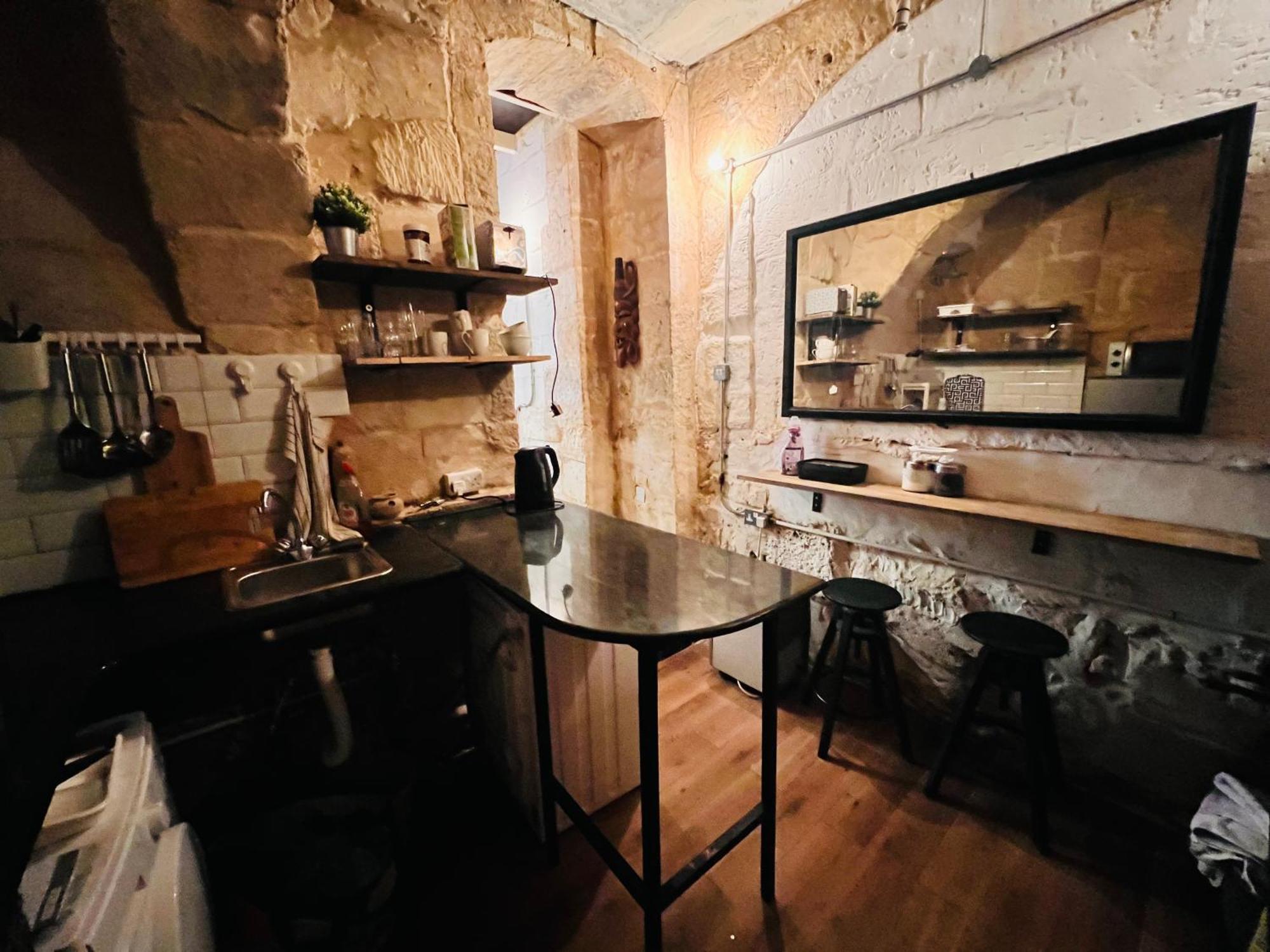 Charming Townhouse Prime Area Valletta Apartman Kültér fotó