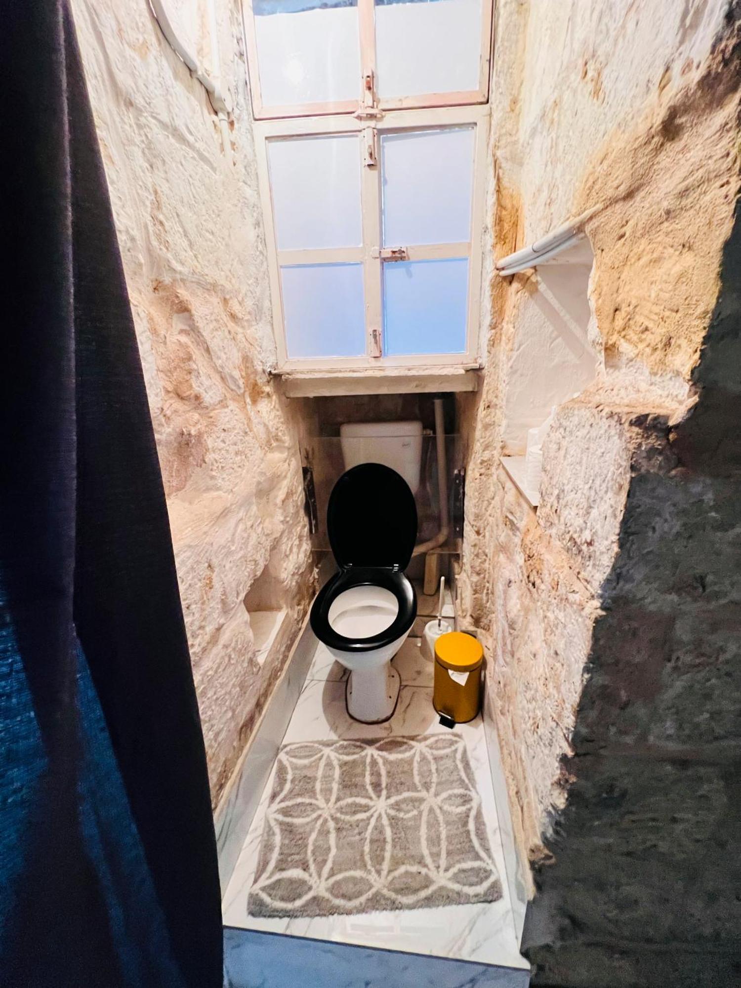Charming Townhouse Prime Area Valletta Apartman Kültér fotó