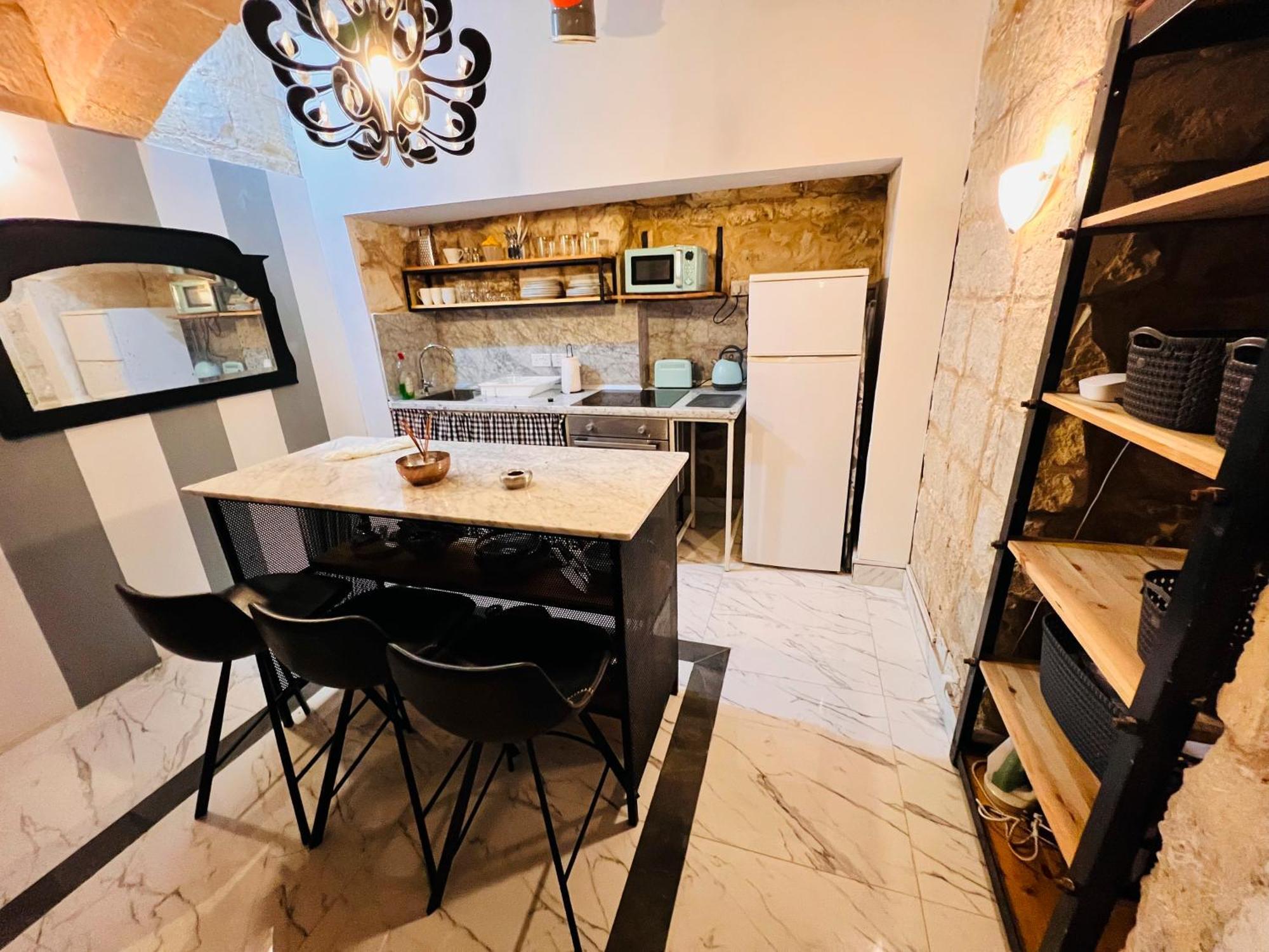 Charming Townhouse Prime Area Valletta Apartman Kültér fotó